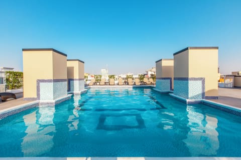 Rooftop pool