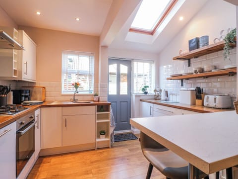 Cottage | Interior