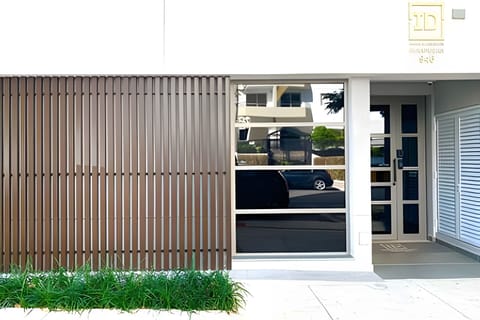 Basic Apartment | Exterior detail