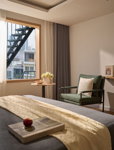 Deluxe Room | Iron/ironing board, free WiFi, bed sheets