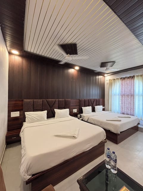 Family Double Room | Free WiFi