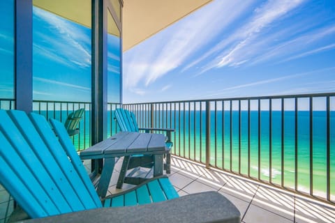 Condo, 3 Bedrooms | Property grounds