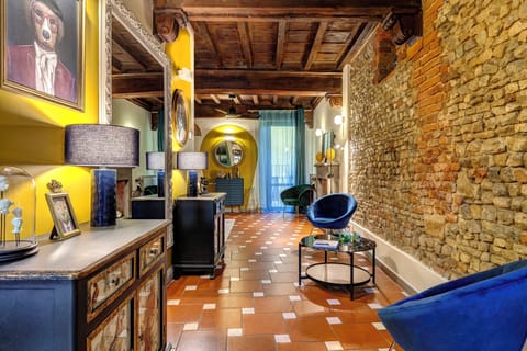 Apartment | Living area | 30-inch flat-screen TV with digital channels