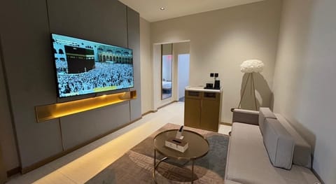 Quadruple Room | Living area