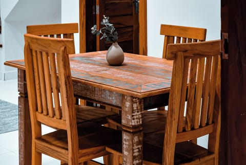 Family Apartment | Dining