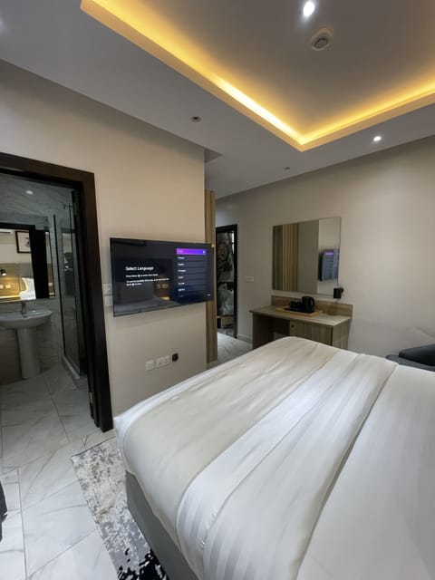 Standard Room | Desk, laptop workspace, free WiFi