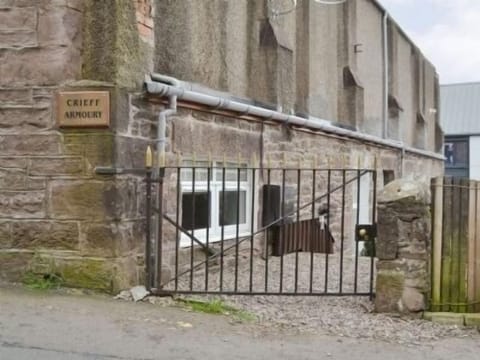 Superior Apartment, 2 Bedrooms | 2 bedrooms, soundproofing, free cribs/infant beds, free WiFi