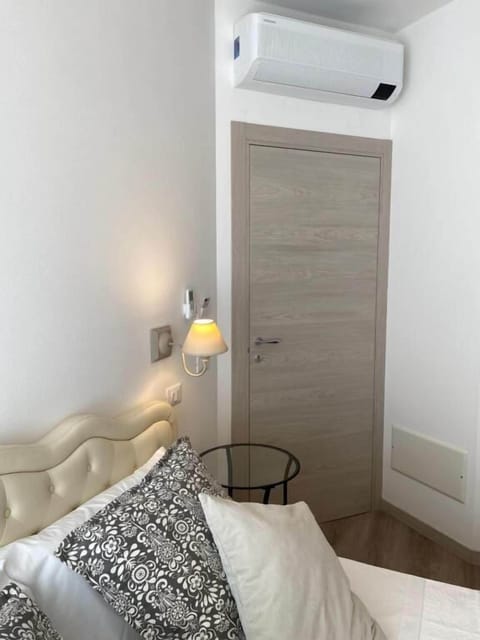 Townhome | Premium bedding, down comforters, desk, free WiFi