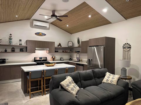 Bungalow, 3 Bedrooms, Accessible, Smoking | Living area | Books