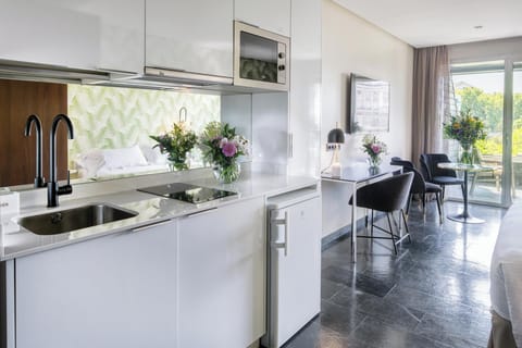 Superior Studio | Premium bedding, down comforters, in-room safe, individually decorated