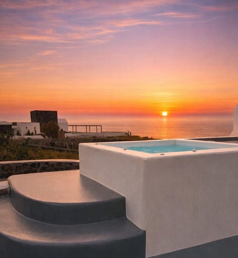 Luxury Villa, Jetted Tub, Sea View | Outdoor spa tub