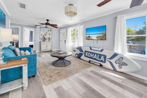 House, Multiple Beds (The Blue Marlin) | Interior