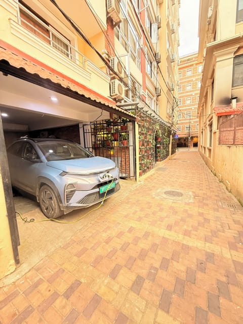 Free self parking, free valet parking