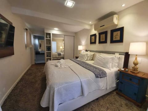Deluxe Double or Twin Room | Premium bedding, minibar, free WiFi, bed sheets