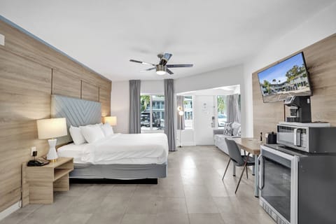 Superior Studio | In-room safe, desk, laptop workspace, free WiFi