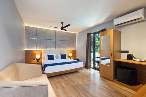 Premium Suite, Balcony, Garden View | In-room safe, desk, laptop workspace, free WiFi