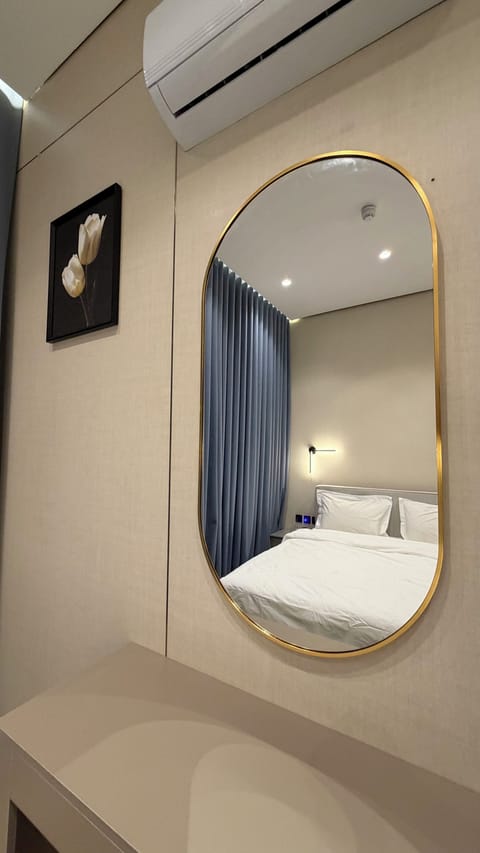 Apartment, 2 Bedrooms, Accessible, Smoking | 2 bedrooms