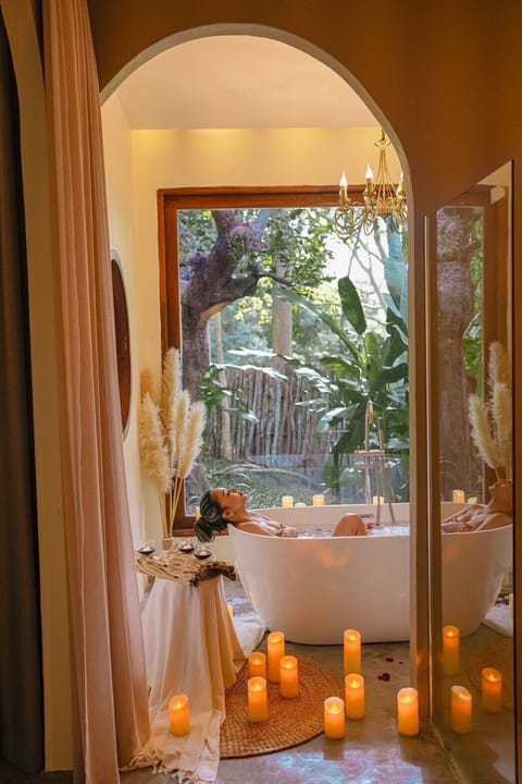 Private spa tub