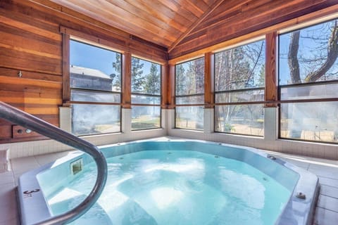 Condo, 3 Bedrooms | Interior