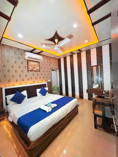 Deluxe Double Room | Free WiFi