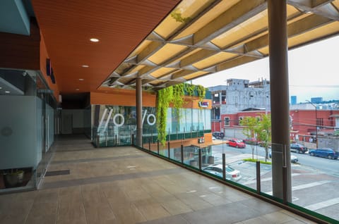 Shopping mall