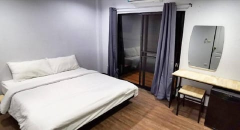 Double Room | Desk, free WiFi