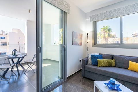 Apartment, 1 Bedroom, Kitchen, City View | Living area | Smart TV, Netflix, streaming services