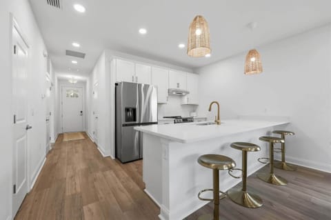 House, Multiple Beds, Patio, Garden View (Salt Run Bungalow) | Private kitchen