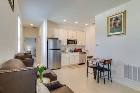 Apartment (1 Bedroom) | Interior