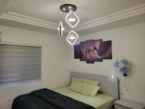 Apartment, 2 Bedrooms, Air conditioning | Blackout drapes, soundproofing, iron/ironing board, free WiFi