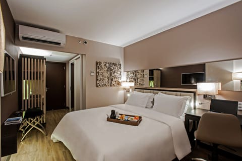 In-room safe, blackout drapes, soundproofing, free WiFi