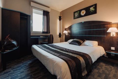 Double Room | Desk, laptop workspace, soundproofing, iron/ironing board