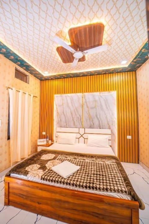 Deluxe Double Room | Free WiFi