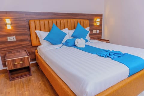 Desk, laptop workspace, free WiFi, bed sheets