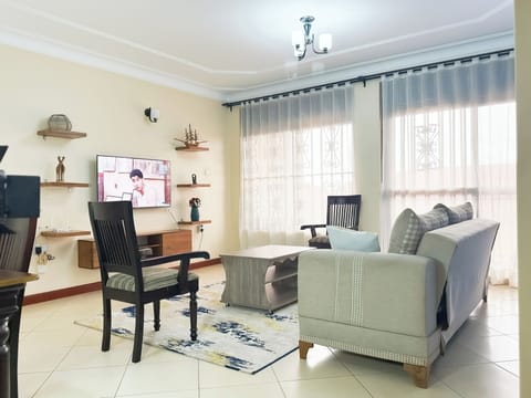 Apartment, Balcony, City View | Living area