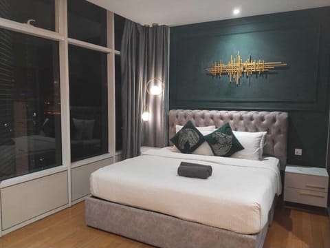 Deluxe Apartment, Pool View | Free WiFi