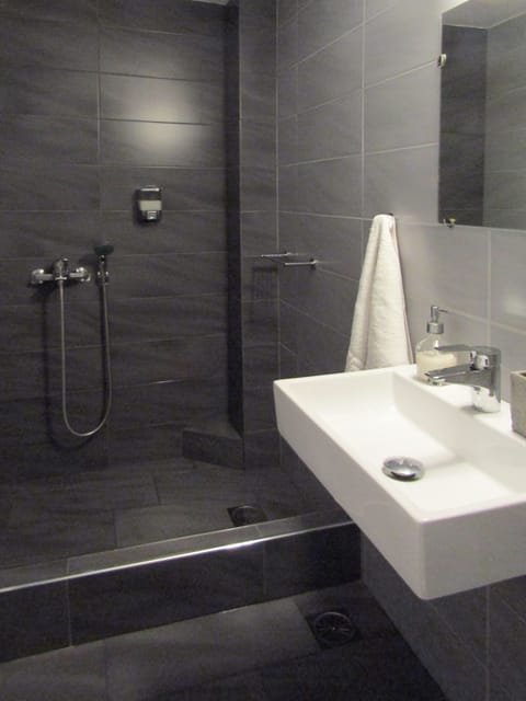 Superior Double Room, 1 Double Bed, Sea View | Bathroom sink
