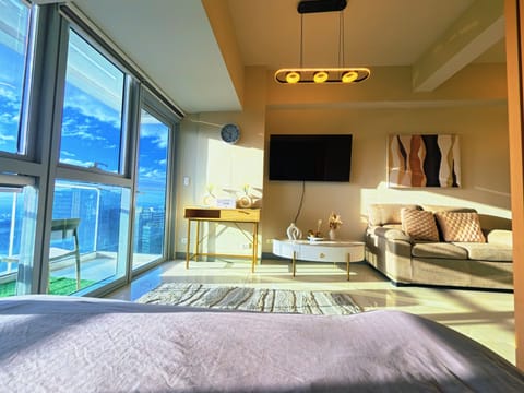 Classic Condo, City View | Iron/ironing board, free WiFi