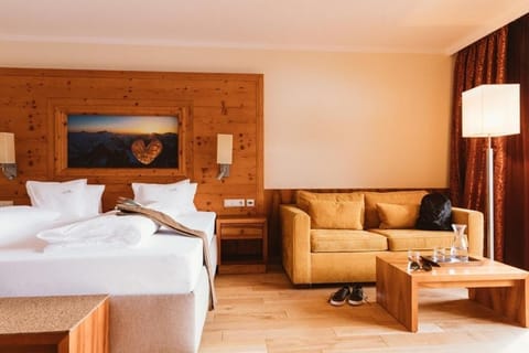 Superior Double Room, Balcony, Mountain View | In-room safe, blackout drapes, soundproofing, WiFi (free)