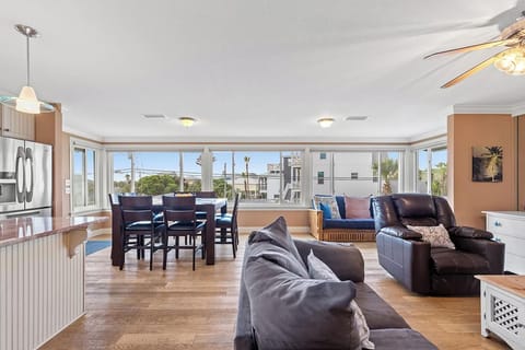 House, Multiple Beds (Coconut Breeze) | Living area