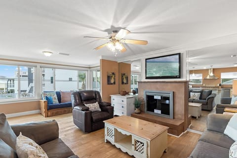 House, Multiple Beds (Coconut Breeze) | Living area