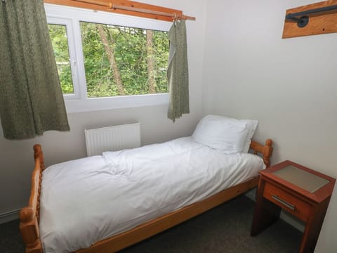 Cottage | 3 bedrooms, WiFi (free), individually decorated, individually furnished