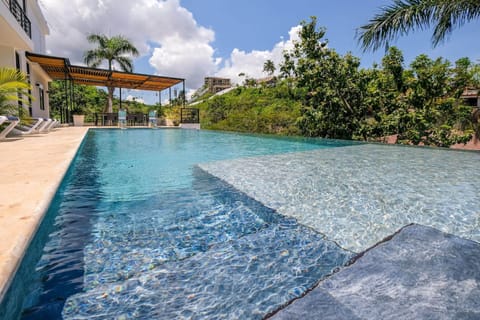 House | 6 bedrooms