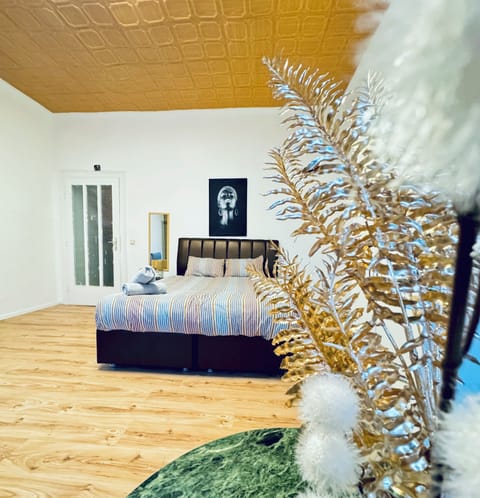 Basic Apartment | Iron/ironing board, free WiFi