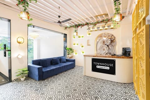 House | Reception