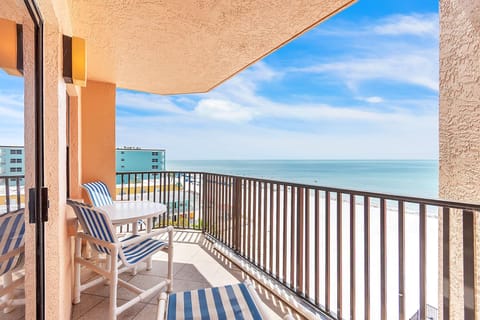 Condo, 1 King Bed (Emerald Isle 501 - Premier) | Property grounds