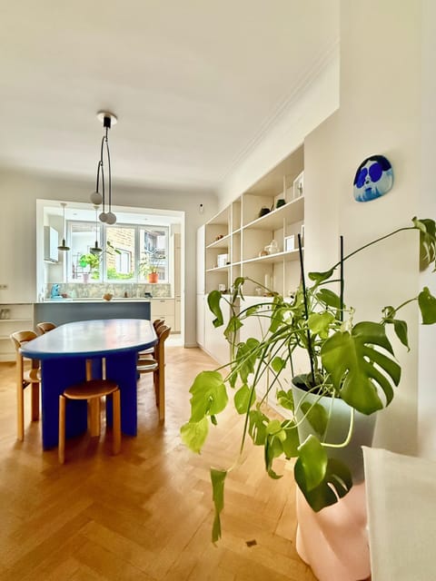 Apartment | Dining