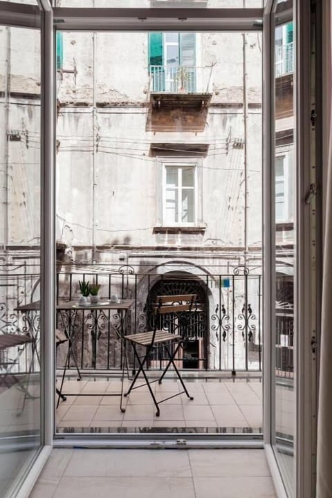 Double Room, Balcony, City View | Interior