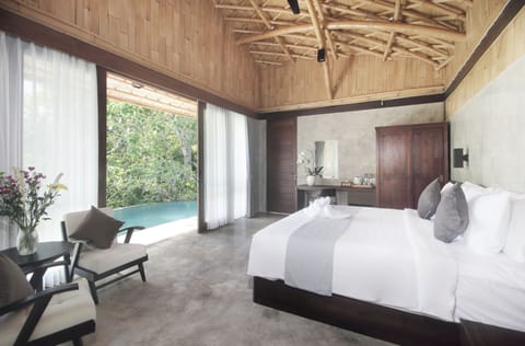 Deluxe Villa | In-room safe, blackout drapes, iron/ironing board, free WiFi