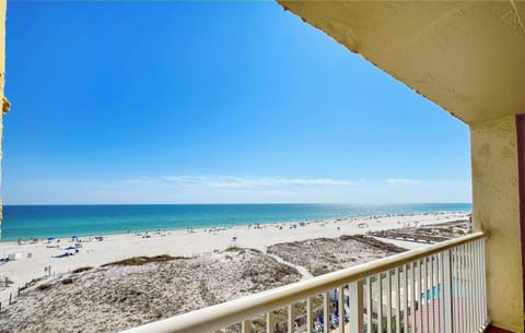 Condo, Multiple Beds, Balcony, Ocean View (Driftwood Towers 4H) | Beach | Beach nearby